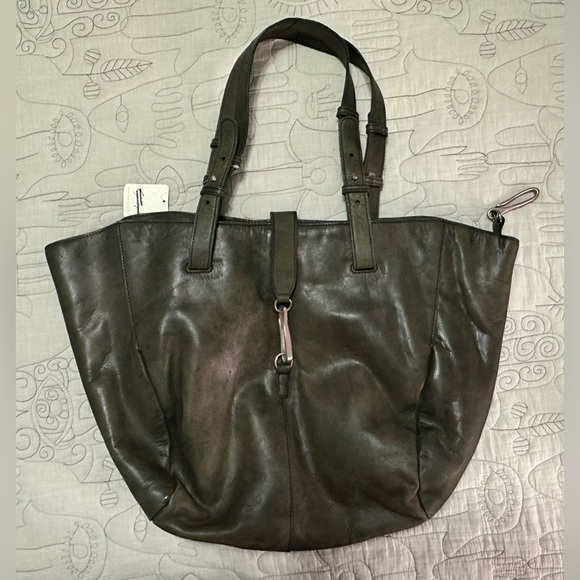 NWT We The Free Echo Leather Tote Adjustable Strap Dark Olive - Picture 9 of 15